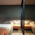 Pelleloni Apartman *