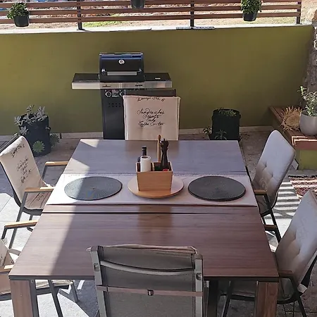 Apartment Pelleloni Zdrelac